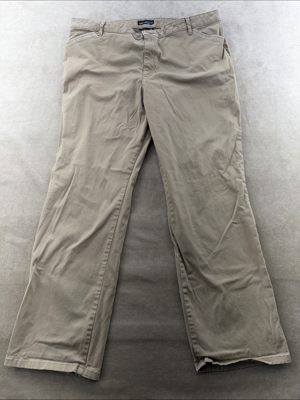 Lee Men's Chinos in Light Khaki